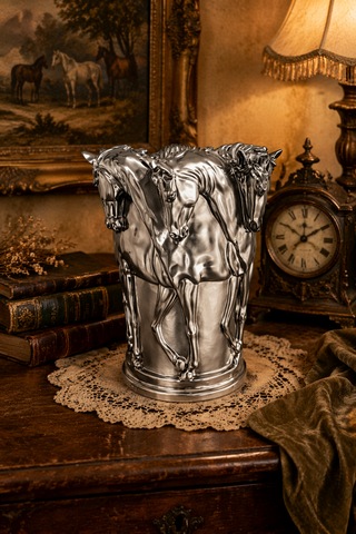 Chrome Majestic Horse Vase Krom