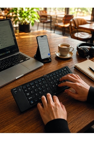 Bluetooth Katlanabilir Klavye Usbc Şarjlı 3 Cihaz Bağlantılı Taşınabilir Klavye