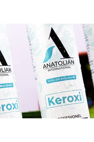 Anatolian International Keroxi Profesyonel Saç Bakım Onarım Besleyici Şampuan 300 ML