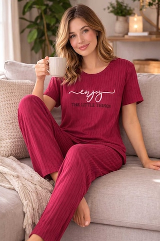 Kadın %100 Pamuk Pijama Takımı Raporlu Kumaş Rahat Kalıp Yazlık Ev Giyim Bordo