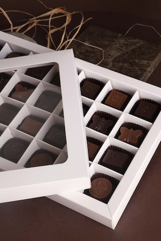 Moon Chocolat Special Handmade Dolgulu Çikolatae 28'li