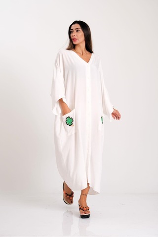 Kadın Beyaz V Yaka Sırtı Ve Cepleri Yonca Nakışlı Oversize Uzun Gömlek Elbise - Beyaz