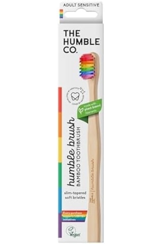 The Humble Co. - Humble Brush Proud - Adult Sensitive Yetişkin Bambu Diş Fırçası Sensitive Ultra Yumuşak Gökkuşağı Renkli Açık Ahşap