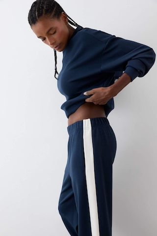 Defacto Defactofit Oversize Geniş Kalıp Bisiklet Yaka Modal Sporcu Sweatshirt E8954ax25aunv165 Lacivert