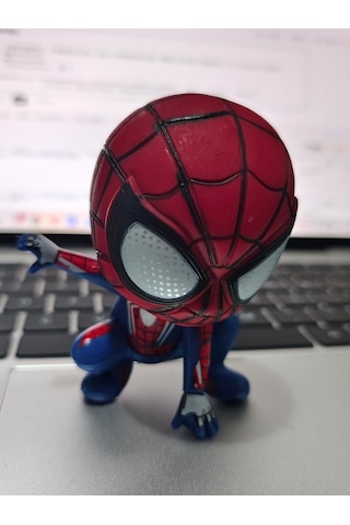 Gajeena Mavi Örümcek Figürü: Güneş Paneli Dekorasyonu - Sallanan Spiderman Araba Vitrini Aksesuarı