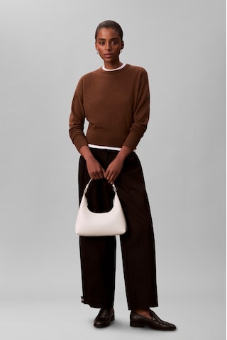 Calvin Klein Kadın Omuz Çantası Lv04f3298g2xb Krem