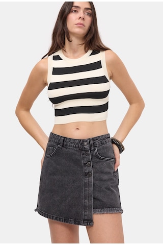Itsbasic Kadın Gri Renk Önü Düğmeli Denim Şort Etek 1638 Gri