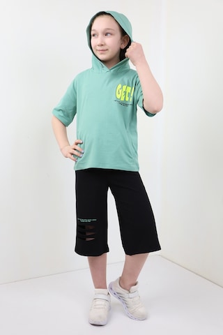 Toontoy Kids Toontoy Kız Çocuk 2'li Takım Baskılı Kapüşonlu Cepli T-shirt & Beli Lastikli Kapri Şort - Lazer Kesim Detaylı Yeşil