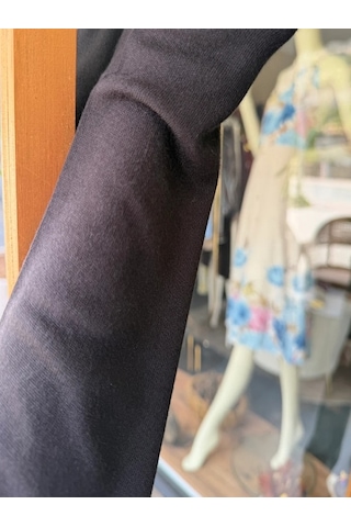 Mirve Butik V Yaka Yumoş Merserize Bluz Siyah