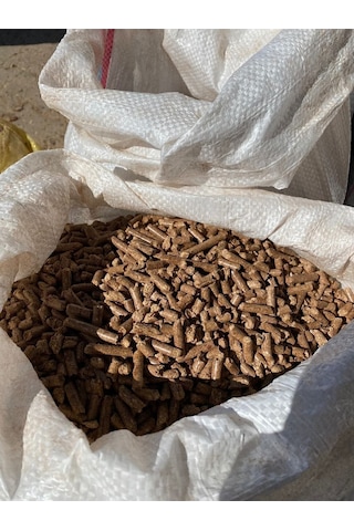 Kedi Kumu Pelet 10 Lt - %100 Organik Çam Peleti 6mm