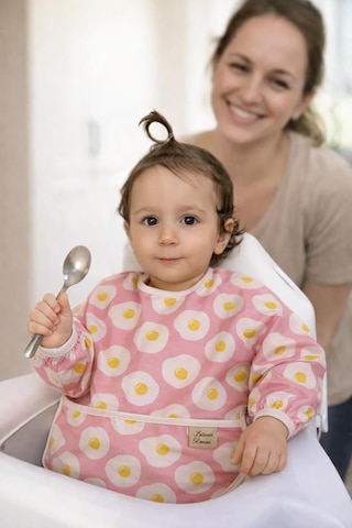 Lulu'nun Renkleri Uzun Kollu Sıvı Geçirmez Mama Önlüğü 6-24 Ay Ayarlanabilir Bebek Beslenme ve Aktivite Ön Genel