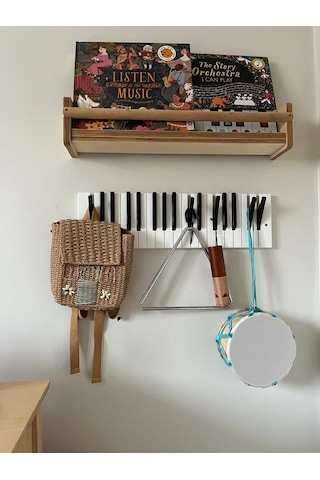 Dekoratif Piyano Elbise Askılığı 15x55 Cm 15 Tuşlu Ahşap Askılık Beyaz - Siyah Dekoratif Piyano Elbise Askılığı 15x55 Cm 15 Tuşlu Ahşap Askılık Beyaz - Siyah