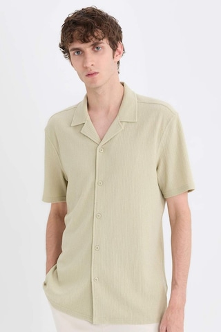Defacto Modern Fit Polo Yaka Dokulu Penye Kısa Kollu Gömlek C4125AX25SM Haki