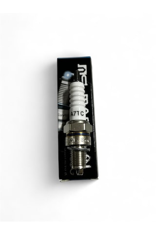 Buji A7tc C7hsa Ybr - Cub - Scooter 50 - 80 - 125 - 150 Marshal 1