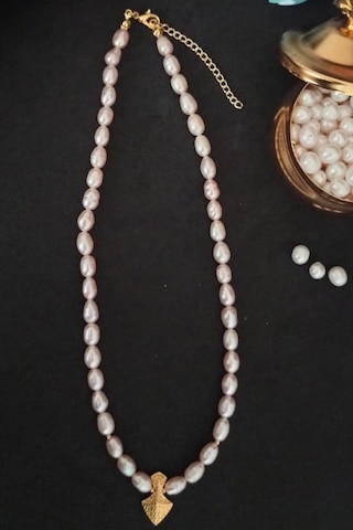 24k Altın Kaplama Gerçek Somon İnci Mızrak Detaylı Dorikalı Tasar Çok Renkli