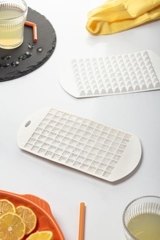 Beyaz Piramit Buz Kalıbı 13 24 2 Cm Beyaz