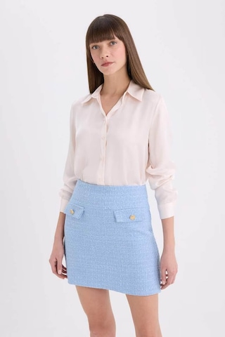 Defacto Regular Fit Basic Saten Ekru Kadın Gömlek E1783ax/er194 Ekru