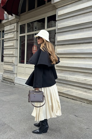 Siyah Livia Pelerin Detaylı Kaşe Kaban Siyah