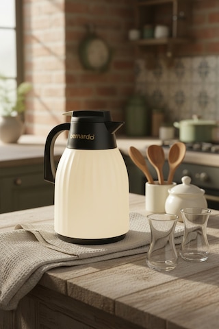 Bernardo Elantra Cam Termos Krem 1 Litre Krem