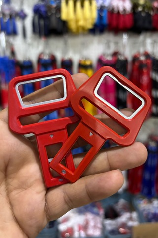 Emniyet Kemeri Aparatı, Şişe Açıcı, Evrensel Uyumlu, Kırmızı Renk