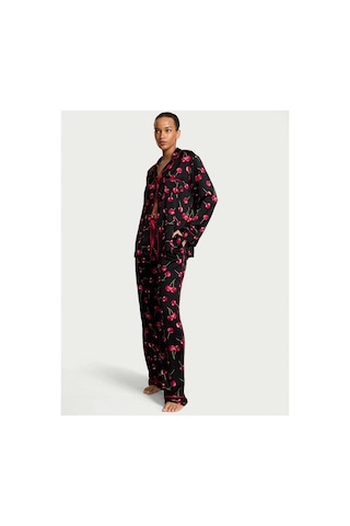 Victoria's Secret Parlak Saten Uzun Pijama Takımı Siyah Kiraz Baskılı