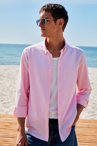 Grimelange Perttu Erkek %100 Pamuk Slim Fit Dar Kesim Düğmeli Yaka Keten Görünümlü Flamlı Pembe Göml Pembe