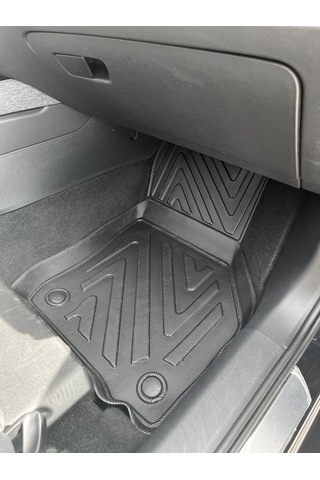 Volkswagen Passat B9 2022 Sonrası Havuzlu Paspas Variant