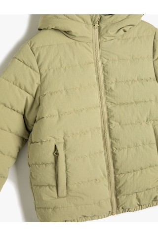 Koton Şişme Mont Kapşonlu İçi Polar Astarlı Cepli Etiket Detaylı Yeşil 4wkb20033tw 4WKB20033TW786 Yeşil