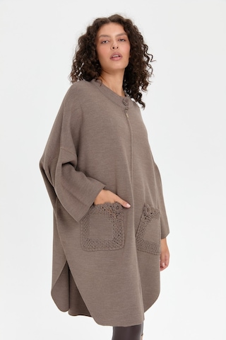 Kadın Dik Yaka Cebi Gül İşlemeli Fermuarlı Panço Vizon Vizon