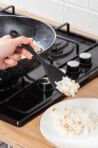Porsima 5262 Sert Uçlu Silikon Pilav Kaşığı Dayanıklı Yanmaz Yapışmaz Çizmez Pilav Kepçe Kaşığı Siyah 22cm Siyah
