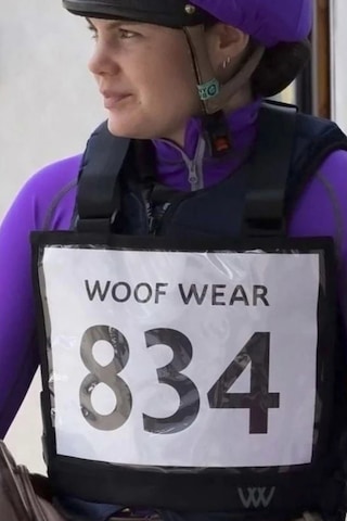 Woof Wear Yarışma Numara Taşıyıcı Lüks Ve Konforlu Binici Ekipmanları Çok Renkli