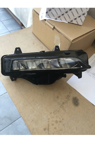 SKODA OCTAVİA LE SİS FARI OCTAVİA SİS LAMBASI LED SOL ŞOFÖR TARAF