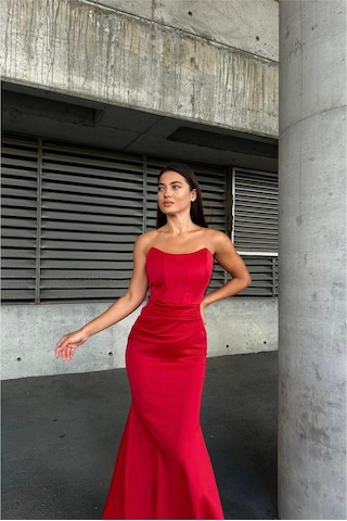 DefyModa Kadın Esnek Likralı Kumaş Straplez Maxi Abiye Elbise Kırmızı