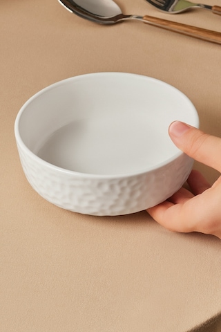 Karaca X Refika Bembeyaz Yuvarlak Kase 15 Cm beyaz