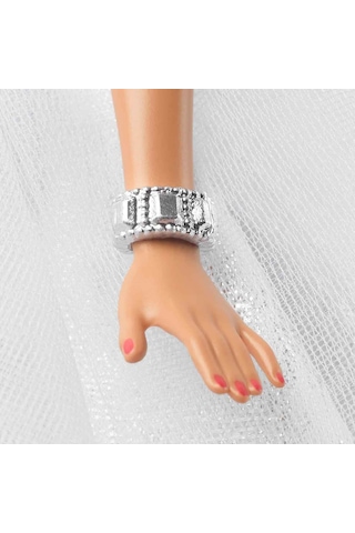 Barbie 2021 Mutlu Yıllar Bebeği Gxl20