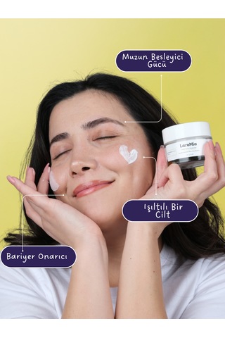 Laromia Anında Parlaklık Veren Nemlendirici Ve Aydınlatıcı Yüz Kremi 50 ML