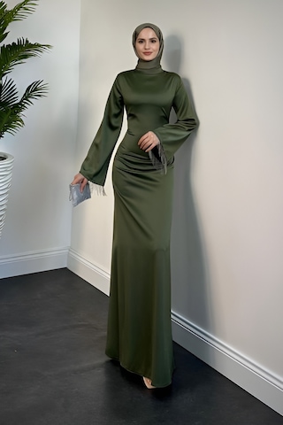 Kolları Zincirli Tesettür Yeşil