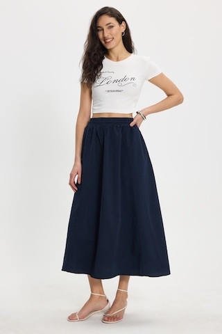 Tudors Kadın Slim Fit Dar Kesim Pamuk Bisiklet Yaka Kısa Kollu Baskılı Ekru Crop Tişört-50532 L