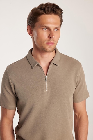 Tudors Erkek Slim Fit Dar Kesim %100 Pamuk Fermuarlı Kahverengi Polo Yaka Tişört-33939 Kahverengi