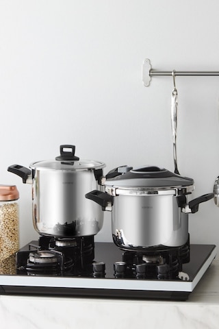 Karaca Breve İndüksiyon Tabanlı Düdüklü Tencere Seti 6+8 Lt