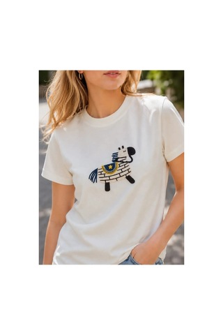 Meridefashion Nakışlı At Figürlü Beyaz Kadın Tişört Günlük Outdoor Şık Bluz L