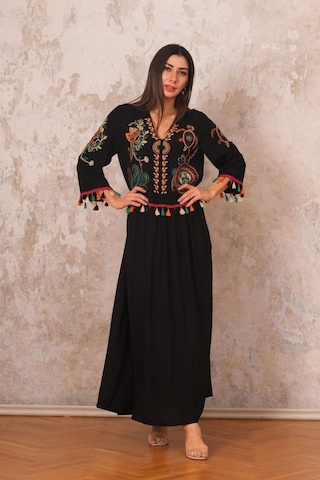 Kadın Siyah V Yaka Önü Ve Kolları Otantik Nakışlı Püsküllü Uzun Elbise-sıyah Siyah
