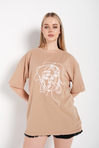 Flood Of Style Kadın Çizgili Figür Oversize Vizon T-shirt Bej