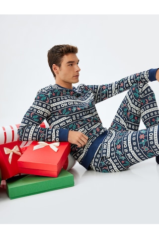 Koton Yılbaşı Temalı Rahat Kesim Pamuklu Örme Pijama Seti Lacivert Desenli 5wlm40033mk Lacivert Desenli Lacivert