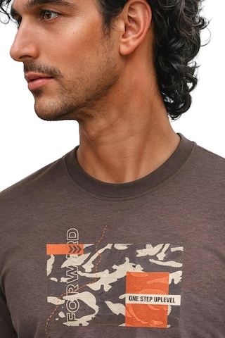 Arma Ar-ma Erkek Bisiklet Yaka Tişört Resim Baskili Örme Kumaş Regular Fit %100 Pamuk 30/2 Süprem Y31344448702 Kahverengi-k1