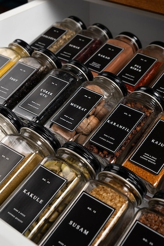 Mienda Home 18'li Cam Baharatlık Seti Siyah Kapaklı Ve Etiketli Baharatlık Takımı Mh00syh18 Siyah - Şeffaf