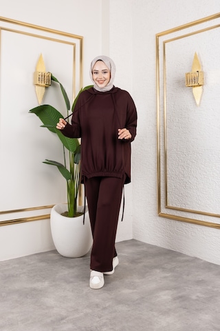 Yeni Sezon Spor Modal Takım Kahverengi