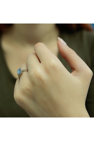 Lova Pırlantalı Oval Blue Topaz Yüzük - 1020228
