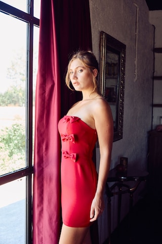 Fiyonklu Straplez Mini Elbise Kırmızı