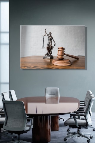 Themis Adalet Tanrıçası Heykeli Ve Hakim Tokmağı Hukuk Temalı Dekoratif Tablo Yatay Kanvas Tekli 3802